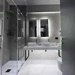 Leonessa Hotel