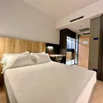 Leonessa 호텔 3*